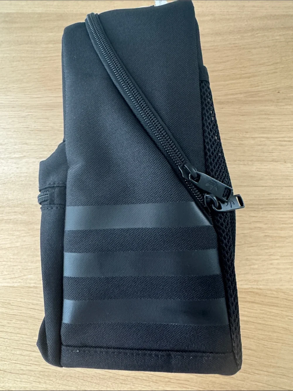 NWT Adidas Originals Santiago 3 LUNCH BAG Black w white logo